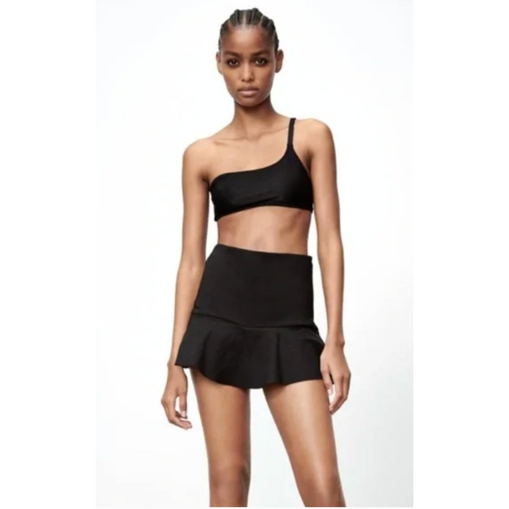 ZARA Womens Black Ruffled Mini Skort High Waisted Side Zip Small MEX 26